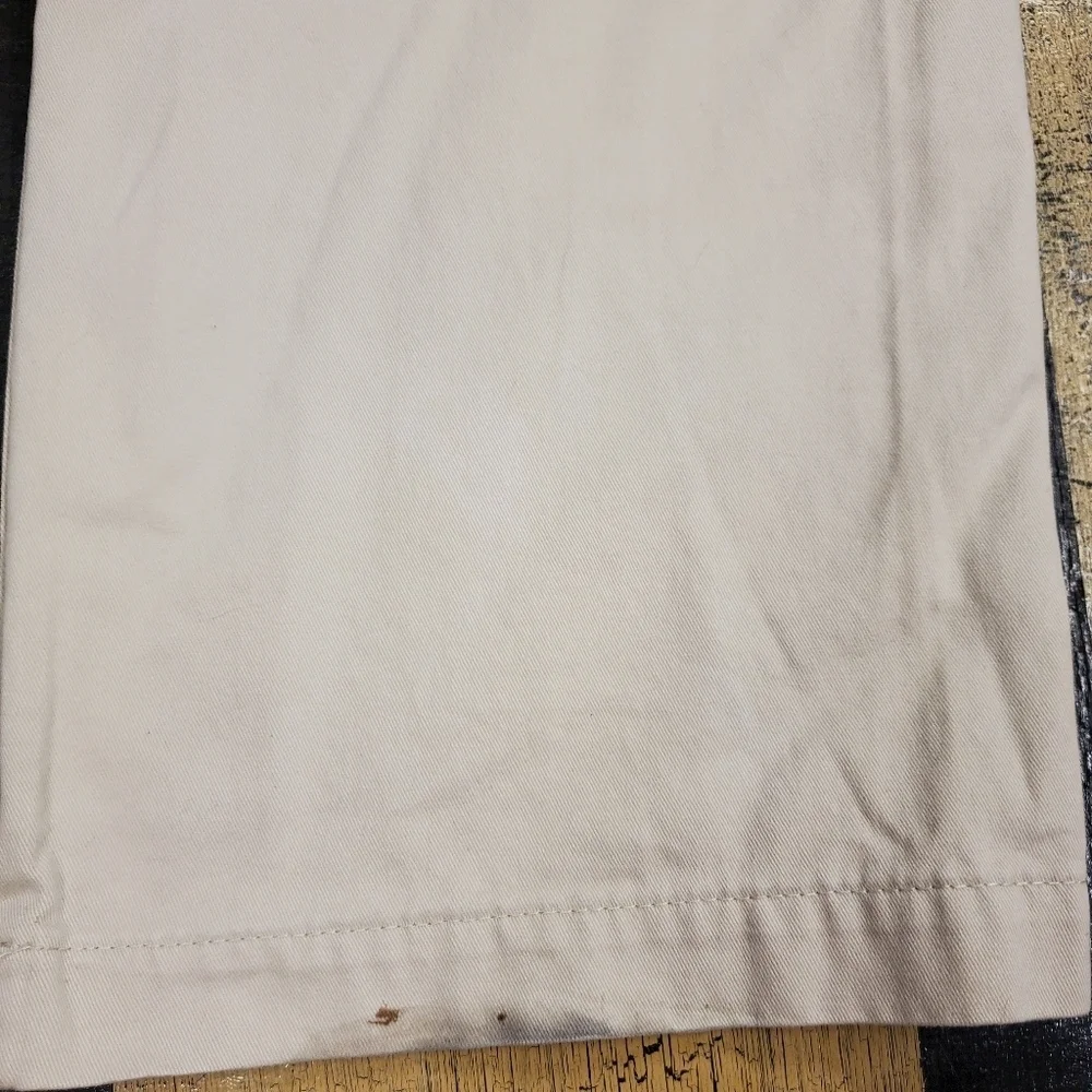 🤴👖 Old Navy Classic Khaki Dress pants 33 x 32